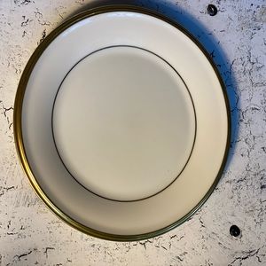 NWT 1 Lenox Eternal Bread Plate 6 1/2”